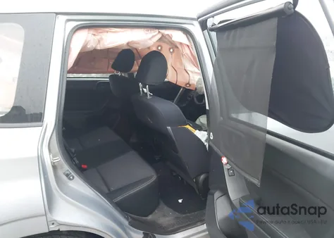 2015 Subaru Forester 2.5I from USA, damaged, VIN JF2SJAAC8FG833132